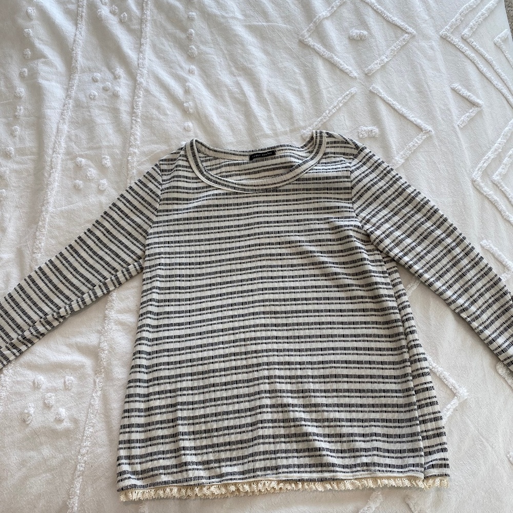 black and white fitted sweater